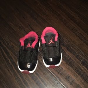 Children 👶 Jordan bred 11s